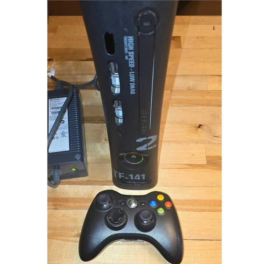 Microsoft Xbox 360 Modern Warfare 2 Limited Edition 250GB Console Bundle Black